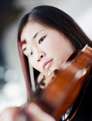 Peijun Xu - viola