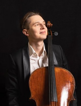 Ivan Skanavi - Violoncello